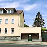 בית נופש Landeskrone Fuer 10 Personen Mit Sauna, Terrasse, Inkl Parkplatz In דרזדן