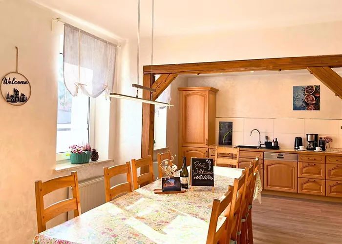 Holiday home Landeskrone Fuer 10 Personen Mit Sauna, Terrasse, Inkl Parkplatz In Dresden