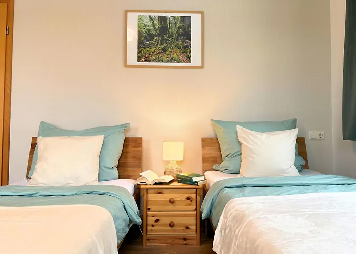 Landeskrone Fuer 10 Personen Mit Sauna, Terrasse, Inkl Parkplatz In *