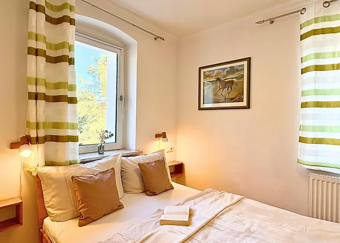 Дом отдыха Landeskrone Fuer 10 Personen Mit Sauna, Terrasse, Inkl Parkplatz In *