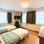 Landeskrone Ferienhaus *